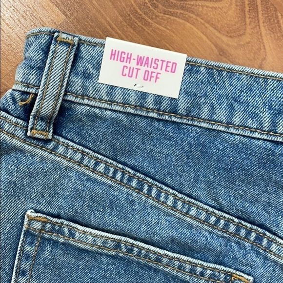 PINK Victoria’s Secret High Rise Denim Shorts NEW - Picture 4 of 7